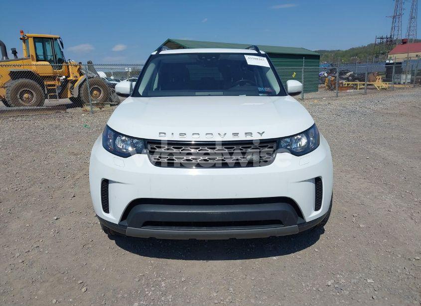 Photo 13 of 2018 Land Rover DISCOVERY SE (VIN SALRG2RV9JA072588)