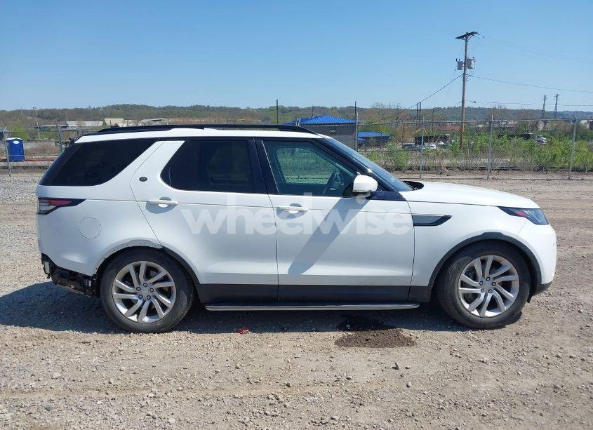 Photo 14 of 2018 Land Rover DISCOVERY SE (VIN SALRG2RV9JA072588)