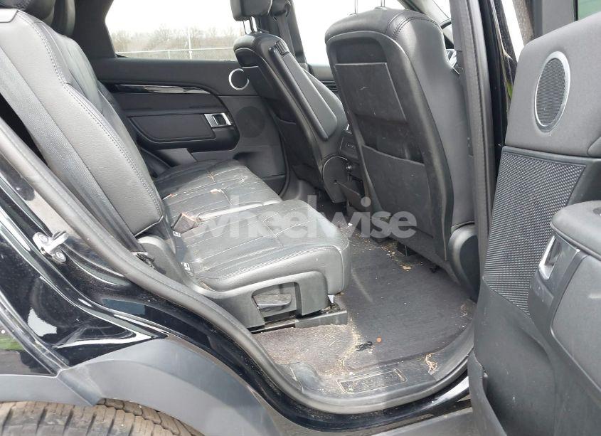 Photo 8 of 2020 Land Rover DISCOVERY SE (VIN SALRG2RVXL2428818)