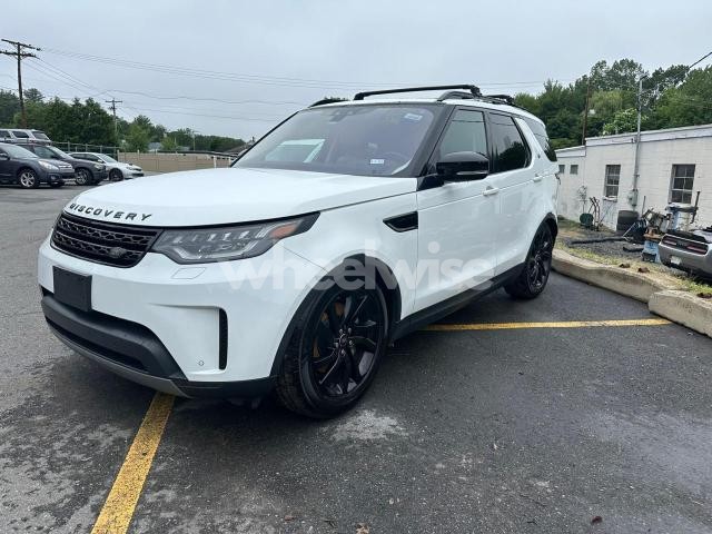 Photo 5 of 2017 LAND ROVER DISCOVERY SE (VIN SALRGBBVXHA045789)
