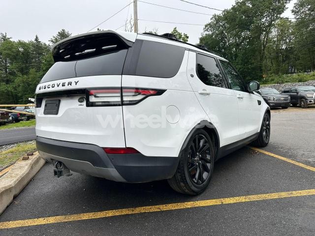 Photo 9 of 2017 LAND ROVER DISCOVERY SE (VIN SALRGBBVXHA045789)