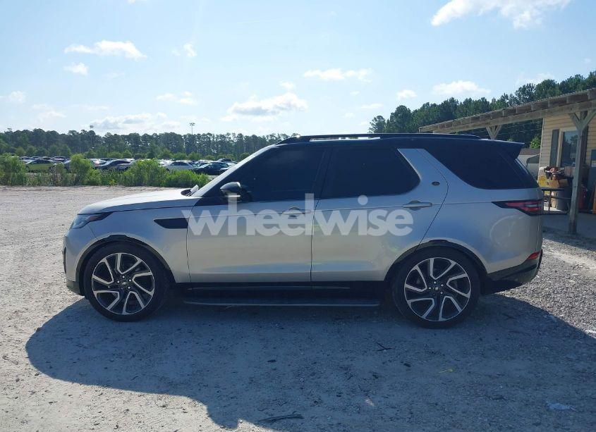 Photo 14 of 2017 Land Rover DISCOVERY HSE LUXURY (VIN SALRHBBV0HA040193)