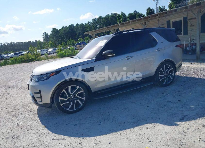 Photo 2 of 2017 Land Rover DISCOVERY HSE LUXURY (VIN SALRHBBV0HA040193)