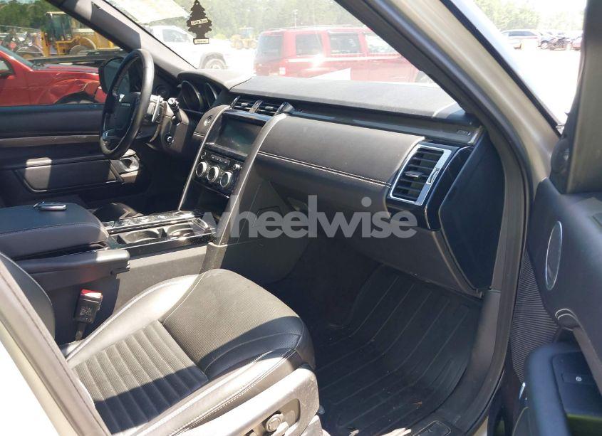 Photo 5 of 2017 Land Rover DISCOVERY HSE LUXURY (VIN SALRHBBV0HA040193)