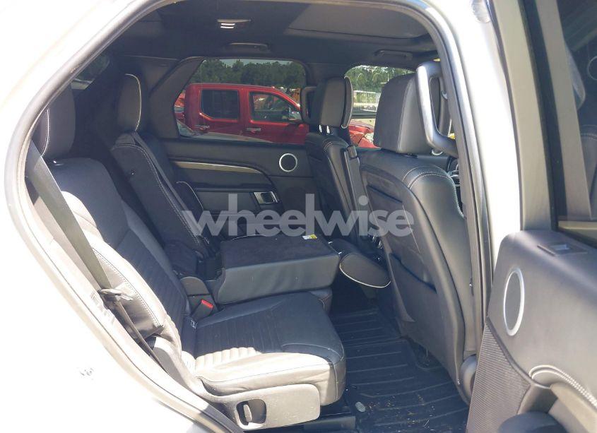 Photo 8 of 2017 Land Rover DISCOVERY HSE LUXURY (VIN SALRHBBV0HA040193)