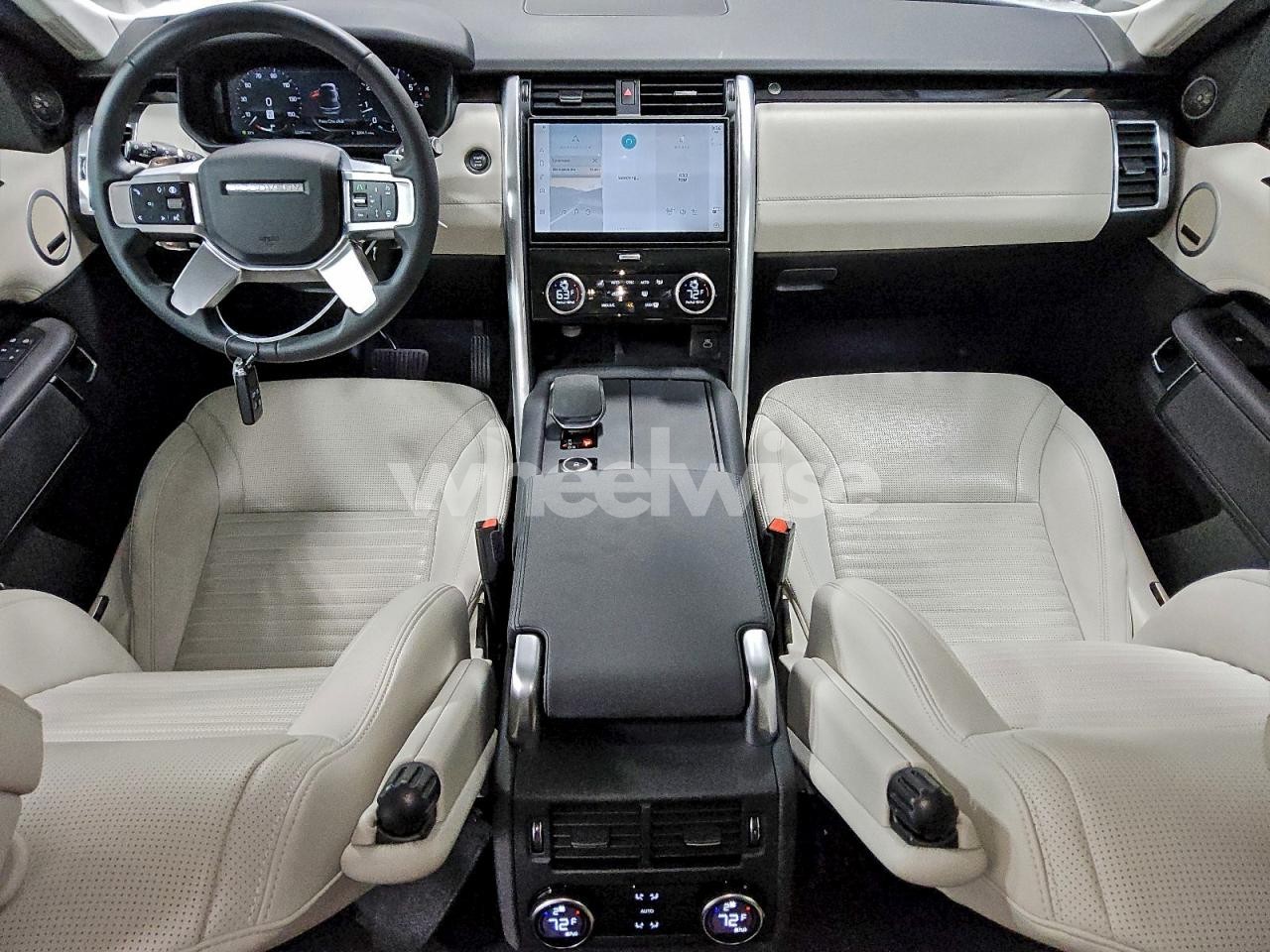 Photo 8 of 2025 LAND ROVER DISCOVERY S (VIN SALRJ2FX2S2503484)