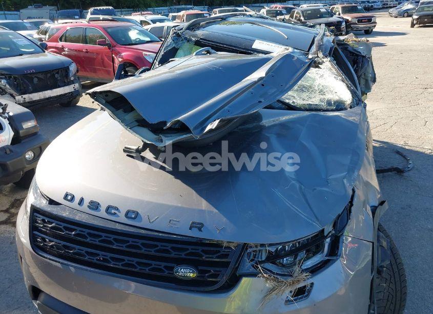 Photo 10 of 2020 Land Rover DISCOVERY HSE (VIN SALRR2RV1L2443055)