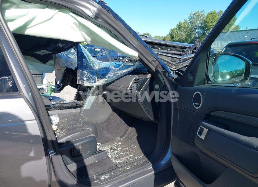 Photo 5 of 2020 Land Rover DISCOVERY HSE (VIN SALRR2RV1L2443055)