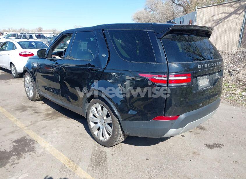 Photo 3 of 2018 Land Rover DISCOVERY HSE (VIN SALRR2RV2JA073107)