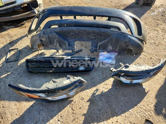 Photo 5 of 2019 LAND ROVER DISCOVERY HSE (VIN SALRR2RV3K2413442)