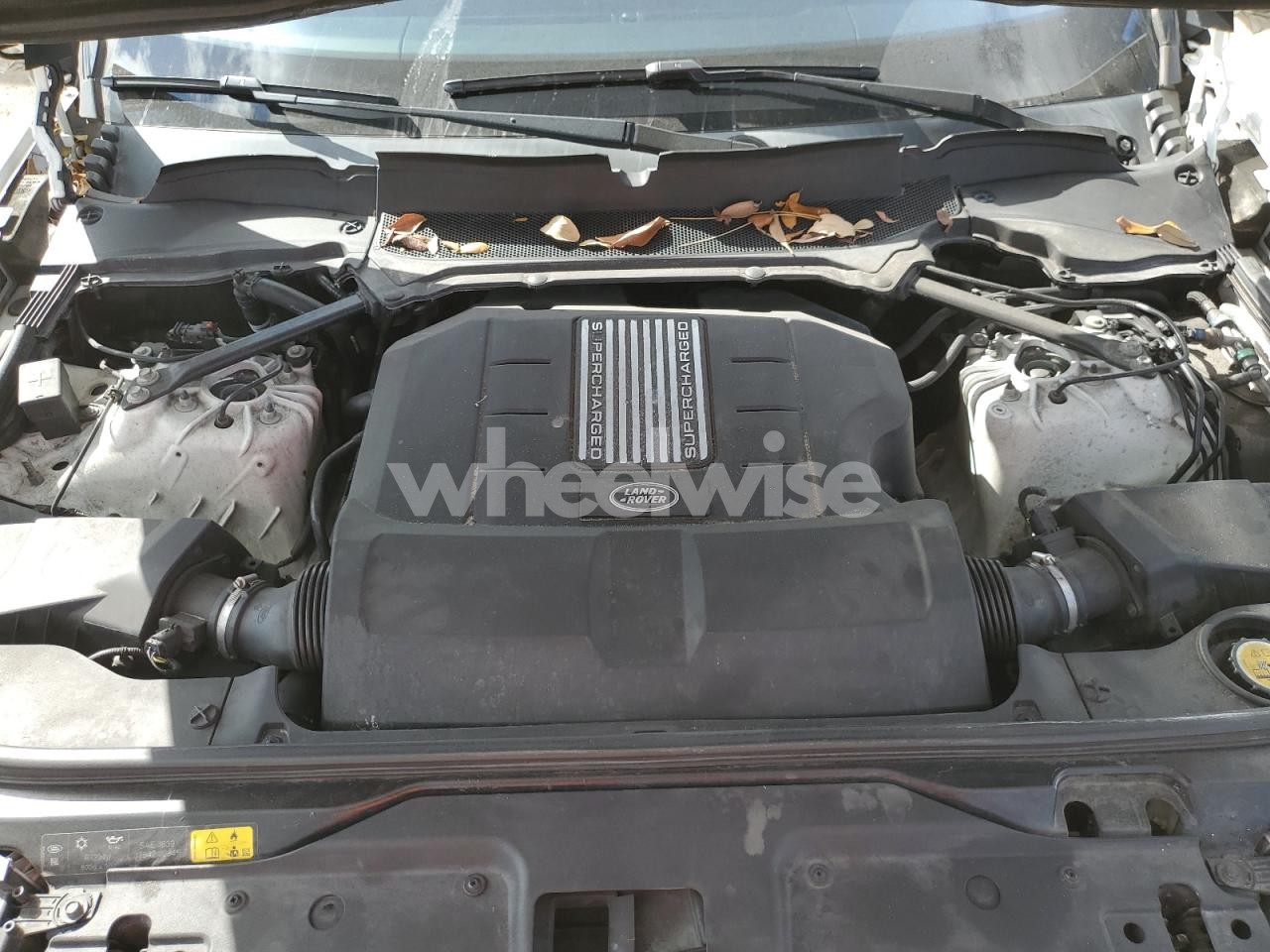 Photo 12 of 2018 LAND ROVER DISCOVERY HSE (VIN SALRR2RV8JA053735)