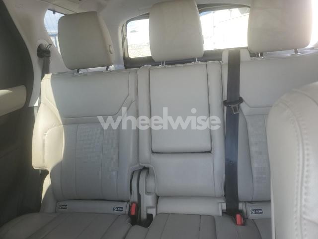 Photo 12 of 2018 LAND ROVER DISCOVERY HSE (VIN SALRR2RV9JA056966)
