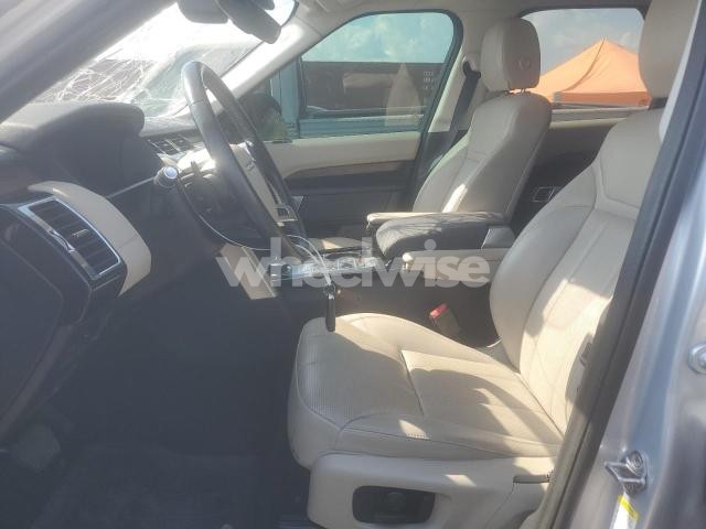 Photo 9 of 2018 LAND ROVER DISCOVERY HSE (VIN SALRR2RV9JA056966)