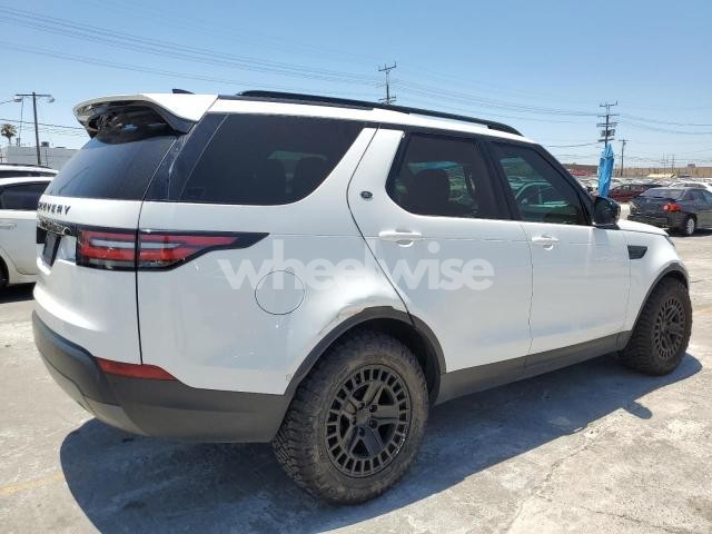Photo 13 of 2017 LAND ROVER DISCOVERY HSE (VIN SALRRBBK0HA043839)