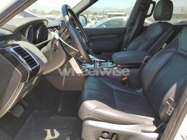 Photo 2 of 2017 LAND ROVER DISCOVERY HSE (VIN SALRRBBK0HA043839)