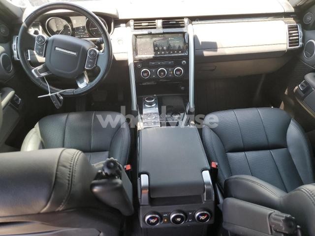 Photo 4 of 2017 LAND ROVER DISCOVERY HSE (VIN SALRRBBK0HA043839)