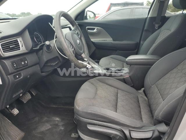 Photo 2 of 2019 KIA NIRO FE (VIN SALRRBBV2HA013719)