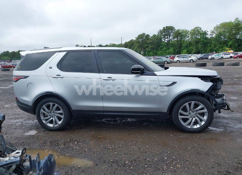 Photo 13 of 2017 Land Rover DISCOVERY HSE (VIN SALRRBBVXHA026198)