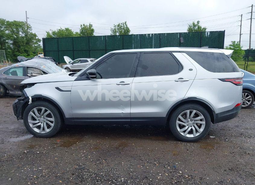 Photo 14 of 2017 Land Rover DISCOVERY HSE (VIN SALRRBBVXHA026198)