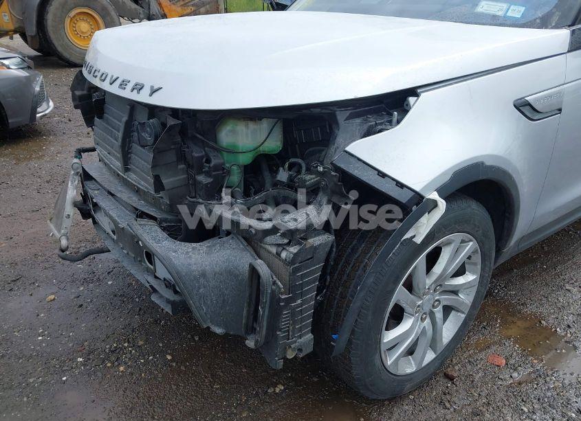 Photo 18 of 2017 Land Rover DISCOVERY HSE (VIN SALRRBBVXHA026198)