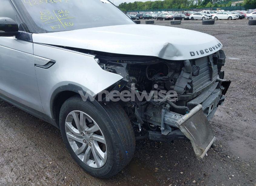 Photo 19 of 2017 Land Rover DISCOVERY HSE (VIN SALRRBBVXHA026198)