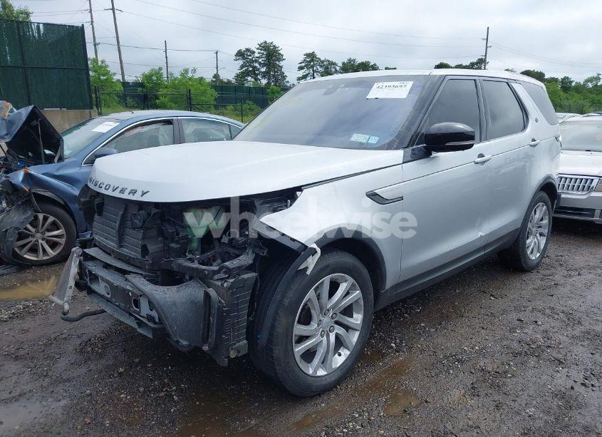 Photo 2 of 2017 Land Rover DISCOVERY HSE (VIN SALRRBBVXHA026198)