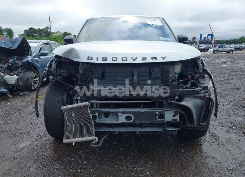 Photo 6 of 2017 Land Rover DISCOVERY HSE (VIN SALRRBBVXHA026198)