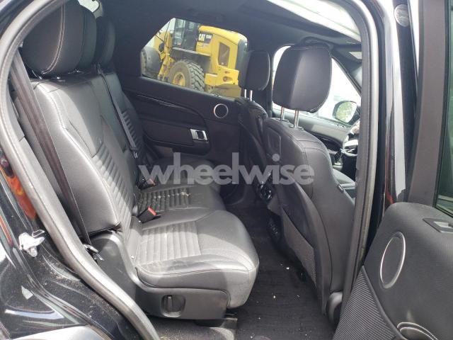 Photo 13 of 2023 LAND ROVER DISCOVERY S R-DYNAMIC N/A (VIN SALRT2EX3P2472314)