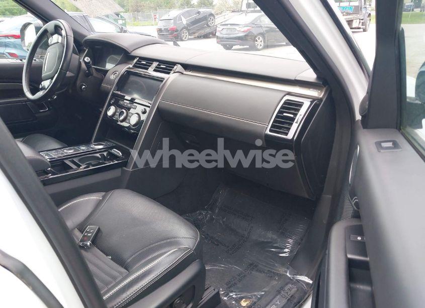 Photo 5 of 2019 Land Rover DISCOVERY HSE LUXURY (VIN SALRT2RK6K2405598)