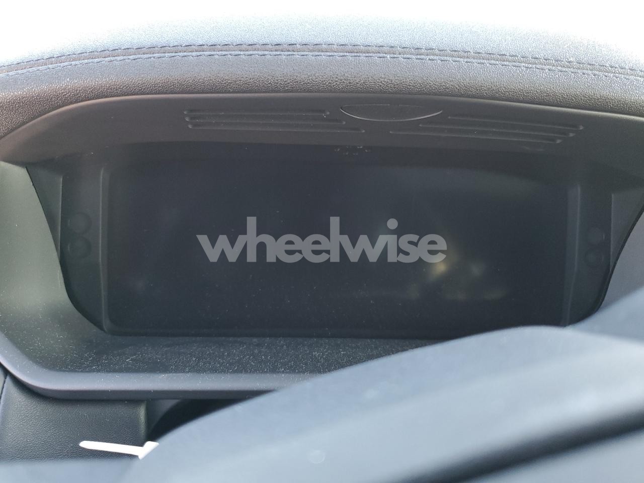 Photo 9 of 2018 LAND ROVER DISCOVERY HSE LUXURY (VIN SALRT2RV4JA067181)