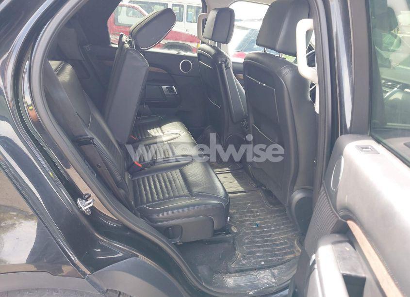 Photo 8 of 2018 Land Rover DISCOVERY HSE LUXURY (VIN SALRT2RV5JA050664)