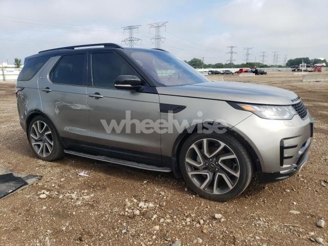 Photo 3 of 2018 LAND ROVER DISCOVERY HSE LUXURY (VIN SALRT2RV5JA055587)