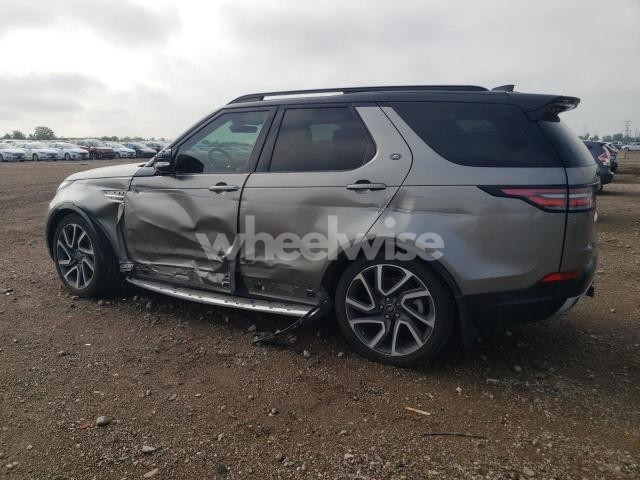 Photo 5 of 2018 LAND ROVER DISCOVERY HSE LUXURY (VIN SALRT2RV5JA055587)