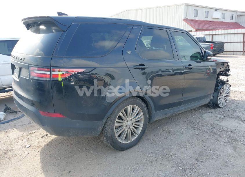 Photo 4 of 2018 Land Rover DISCOVERY HSE LUXURY (VIN SALRT2RV7JA057924)