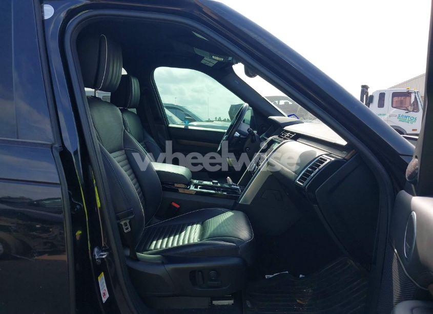 Photo 5 of 2018 Land Rover DISCOVERY HSE LUXURY (VIN SALRT2RV7JA057924)