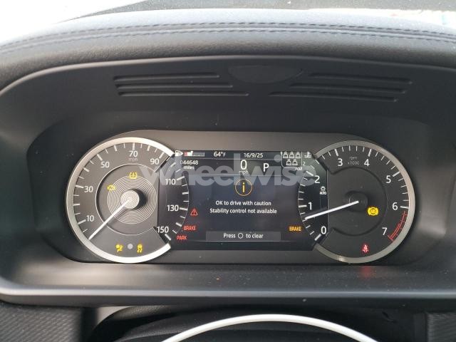 Photo 3 of 2023 LAND ROVER DISCOVERY METROPOLITAN EDITION (VIN SALRW4EU6P2482084)