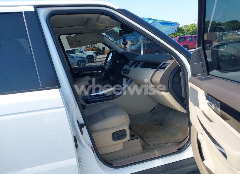 Photo 5 of 2013 Land Rover RANGE ROVER SPORT HSE (VIN SALSF2D42DA809718)