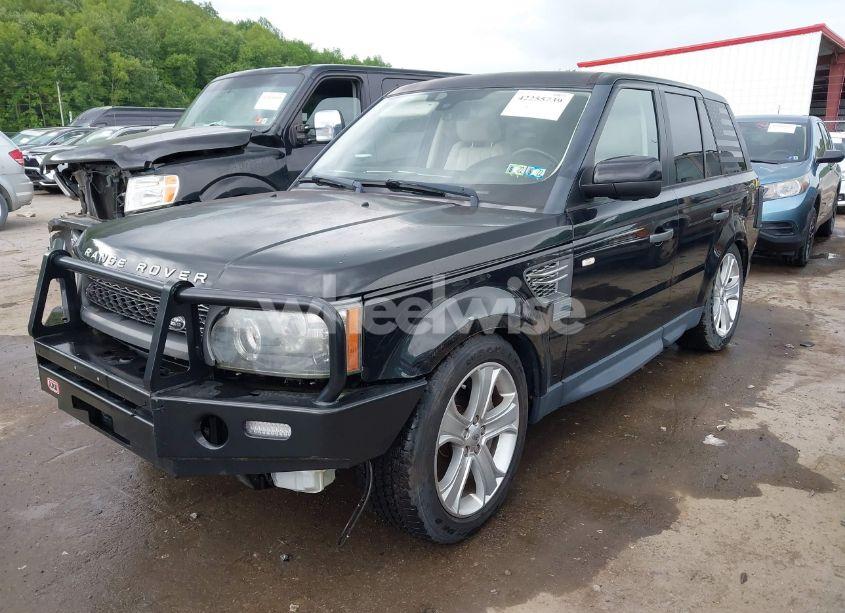 Photo 2 of 2011 Land Rover RANGE ROVER SPORT (VIN SALSH2E40BA267833)