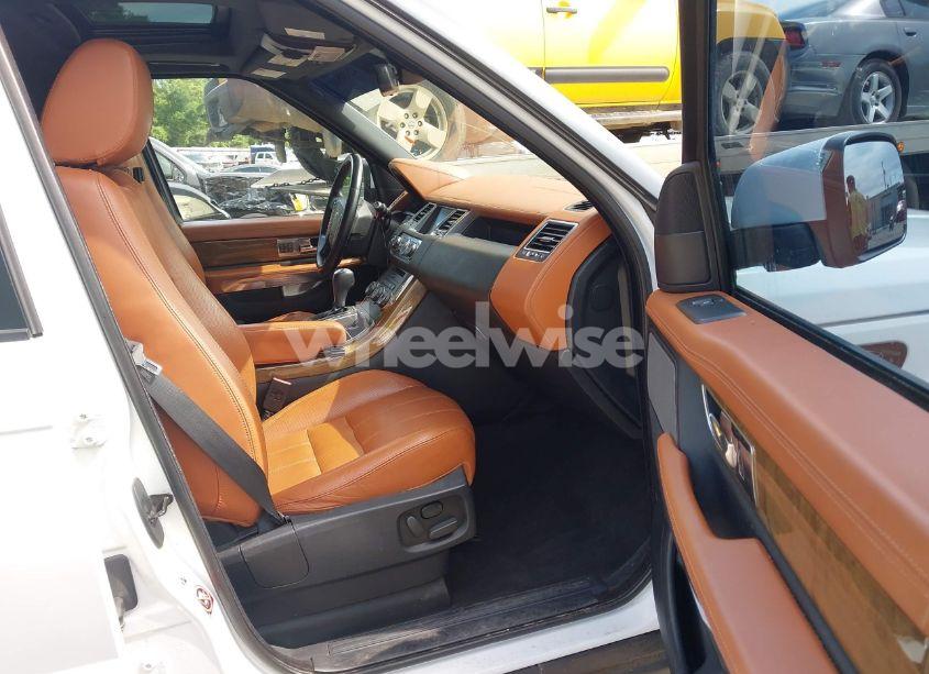 Photo 5 of 2013 Land Rover RANGE ROVER SPORT HSE (VIN SALSK2D44DA777107)