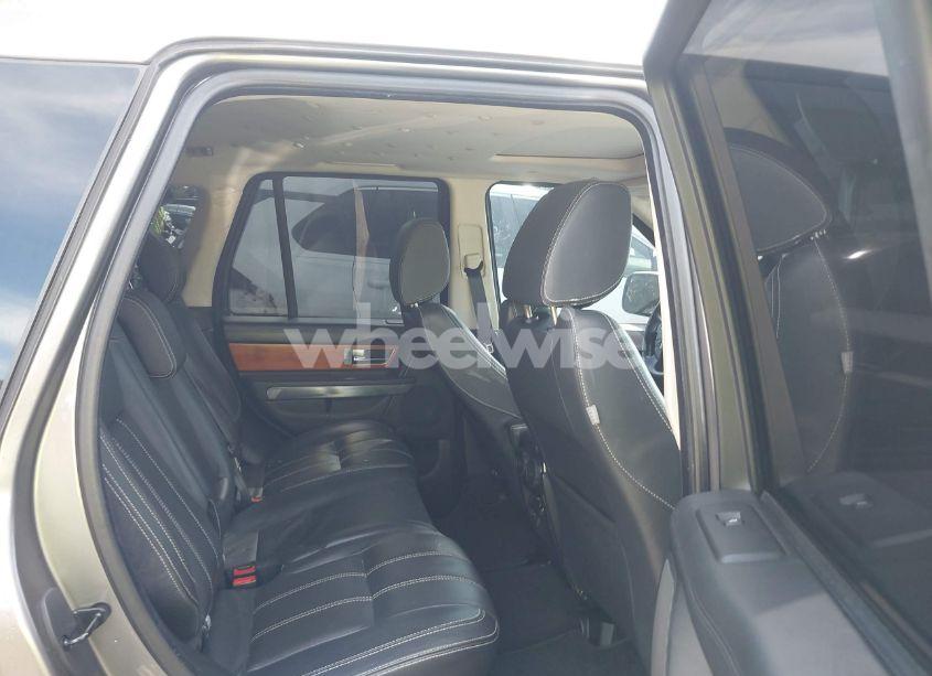 Photo 8 of 2011 Land Rover RANGE ROVER SPORT HSE (VIN SALSK2D47BA271042)