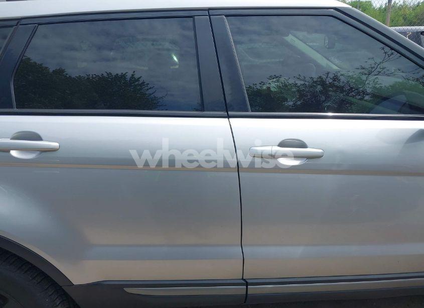 Photo 13 of 2019 Land Rover RANGE ROVER EVOQUE SE/SE PREMIUM (VIN SALVP2RX2KH341992)