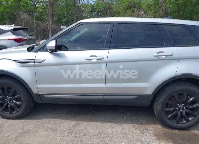 Photo 14 of 2019 Land Rover RANGE ROVER EVOQUE SE/SE PREMIUM (VIN SALVP2RX2KH341992)