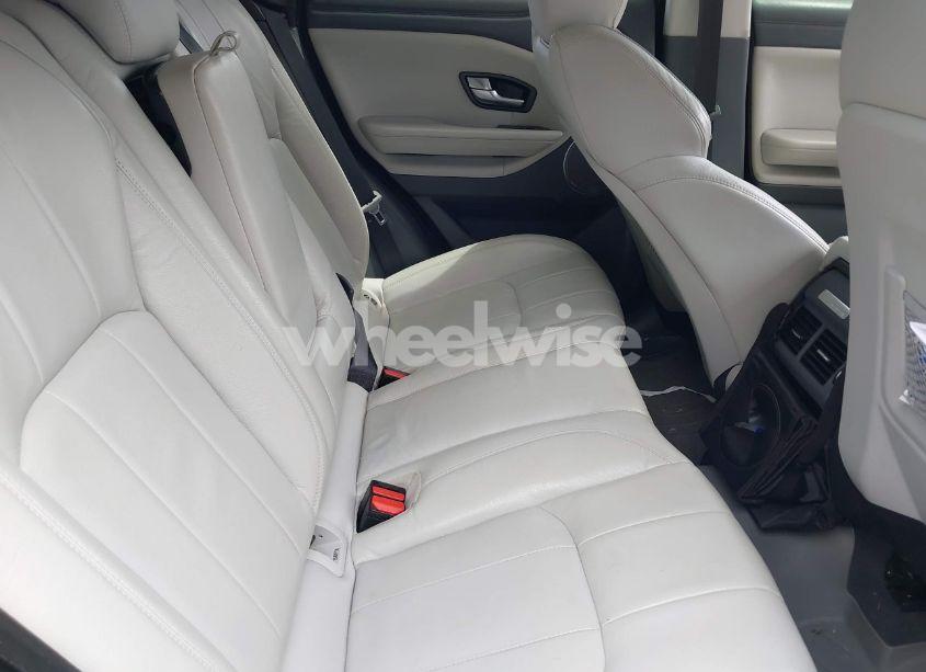 Photo 8 of 2019 Land Rover RANGE ROVER EVOQUE SE/SE PREMIUM (VIN SALVP2RX2KH341992)