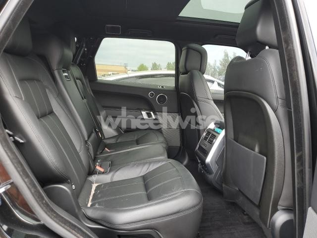 Photo 2 of 2020 LAND ROVER RANGE ROVER SPORT SE (VIN SALWG2RK2LA700227)