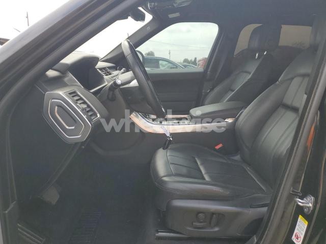 Photo 3 of 2019 LAND ROVER RANGE ROVER SPORT SE (VIN SALWG2RK5KA426973)
