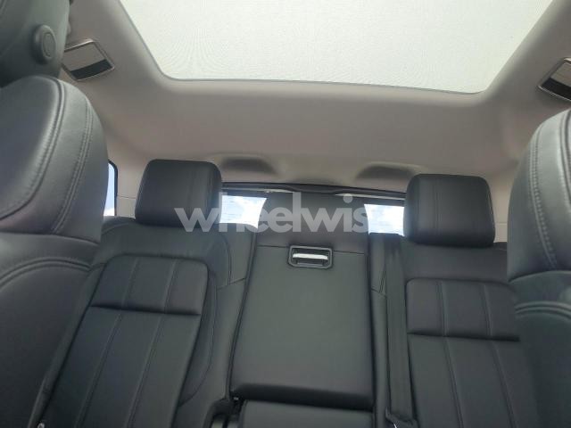 Photo 10 of 2018 LAND ROVER RANGE ROVER SPORT SE (VIN SALWG2RV3JA401093)