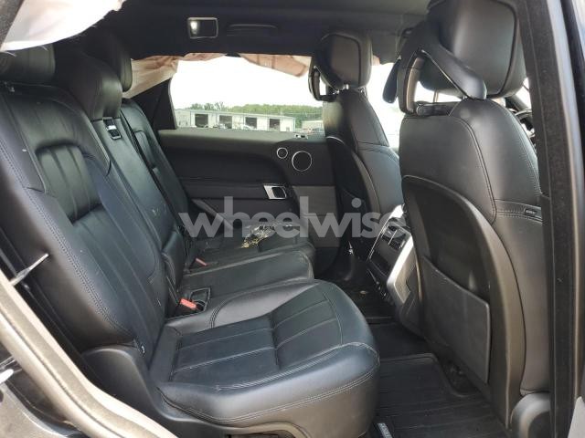 Photo 5 of 2020 LAND ROVER RANGE ROVER SPORT SE (VIN SALWG2SU4LA740014)