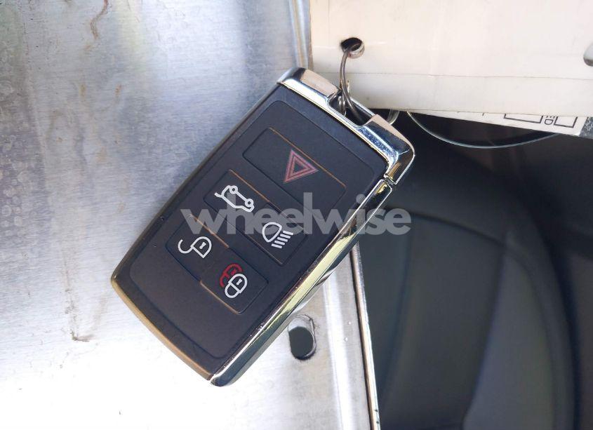 Photo 11 of 2022 Land Rover RANGE ROVER SPORT SE MHEV (VIN SALWG2SU7NA208680)