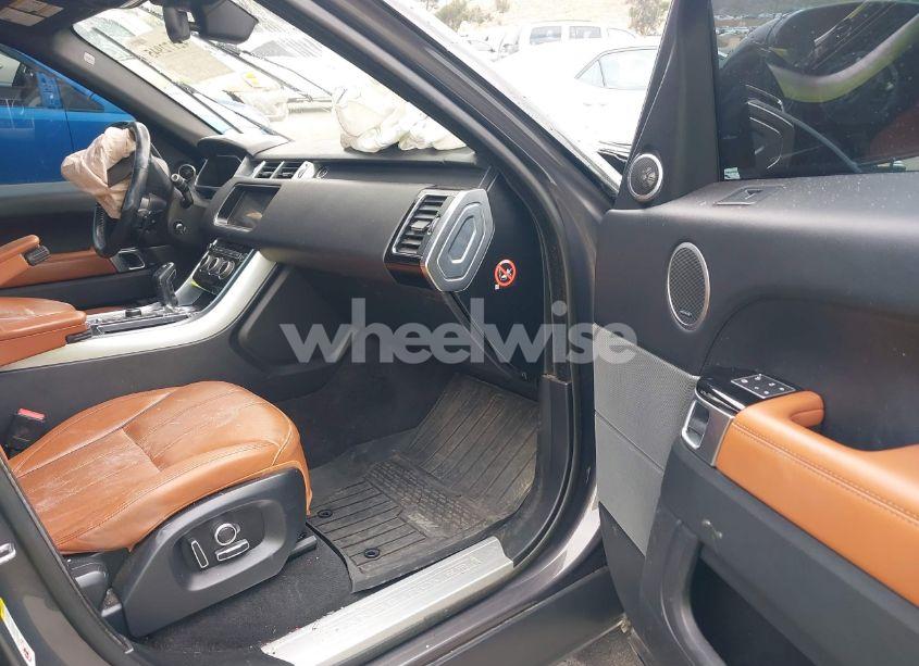 Photo 5 of 2017 Land Rover RANGE ROVER SPORT 5.0L V8 SUPERCHARGED/5.0L V8 SUPERCHARGED DYNAMIC (VIN SALWR2FE3HA128925)