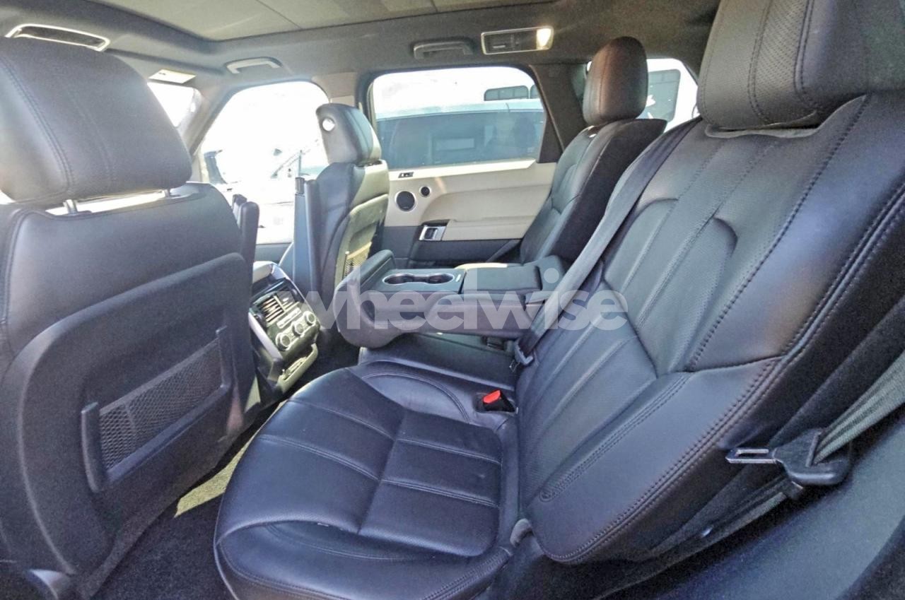 Photo 6 of 2017 LAND ROVER RANGE ROVER SPORT HSE (VIN SALWR2FK5HA673918)